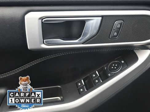 Used 2022 Ford Explorer XLT w/ Equipment Group 202A image 16
