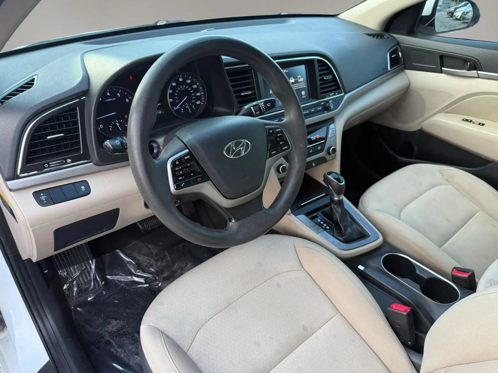 Used 2017 Hyundai Elantra SE FWD image 23