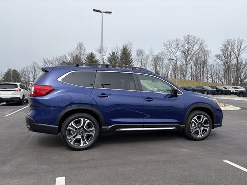 New 2026 Subaru Ascent Limited w/ Popular Package #2 AWD/4WD image 8