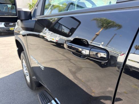 Used 2025 Chevrolet Silverado 2500 LT w/ Convenience Package AWD/4WD image 44