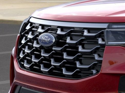 New 2026 Ford Explorer Platinum image 17