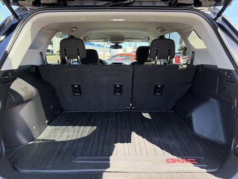 Used 2018 GMC Terrain SLE AWD/4WD image 8