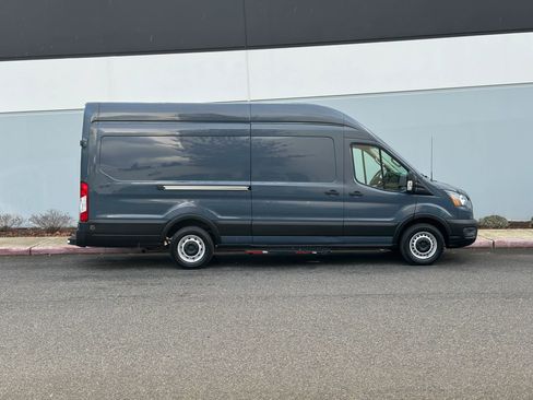 Used 2020 Ford Transit 250 148 High Roof Extended image 9