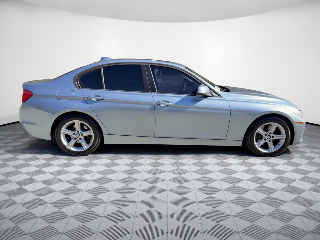 Used 2014 BMW 320i Sedan RWD image 8