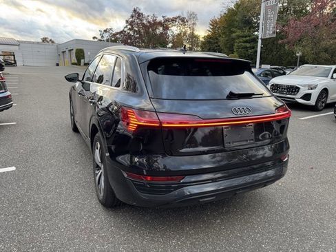 Certified 2024 Audi Q8 e-tron Premium Plus w/ Premium Plus Package image 7