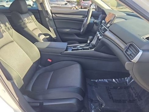 Used 2020 Honda Accord LX image 18