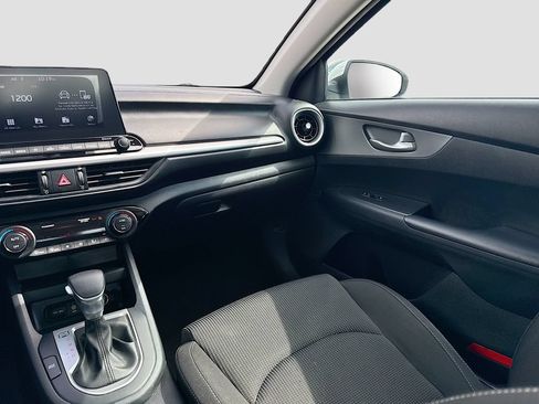 Used 2019 Kia Forte LXS FWD image 26