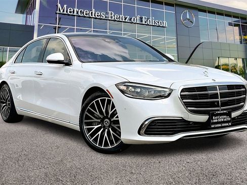 Used 2025 Mercedes-Benz S 580 4MATIC Sedan image 1