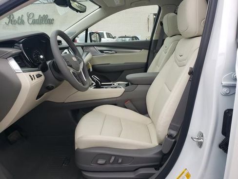 New 2026 Cadillac XT5 Premium Luxury w/ Driver Assist Package AWD/4WD image 10