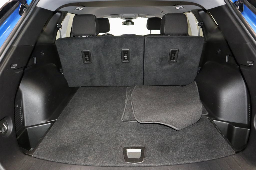 Used 2024 Chevrolet Blazer LT w/ Convenience Package FWD image 14