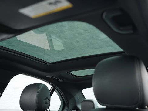 Used 2021 Mercedes-Benz C 300 4MATIC Sedan w/ AMG Line image 32