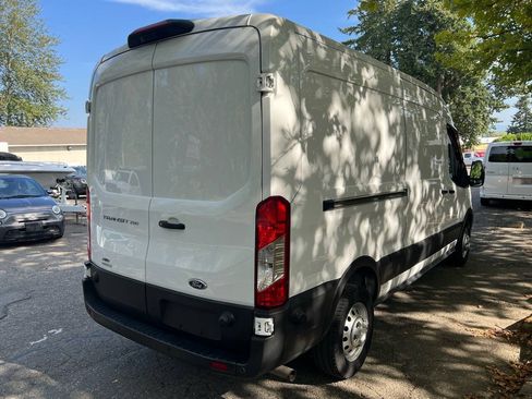 Used 2022 Ford Transit 250 Medium Roof AWD image 5