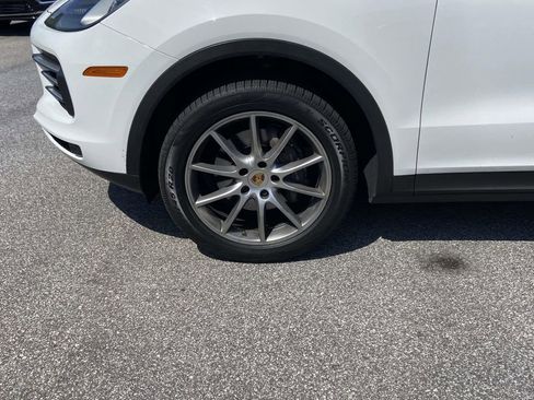 Used 2019 Porsche Cayenne AWD/4WD image 7