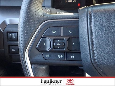 Certified 2025 Toyota 4Runner SR5 AWD/4WD image 18