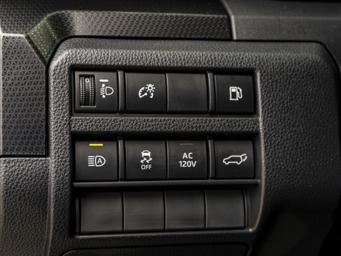Used 2025 Toyota 4Runner Limited AWD/4WD image 40