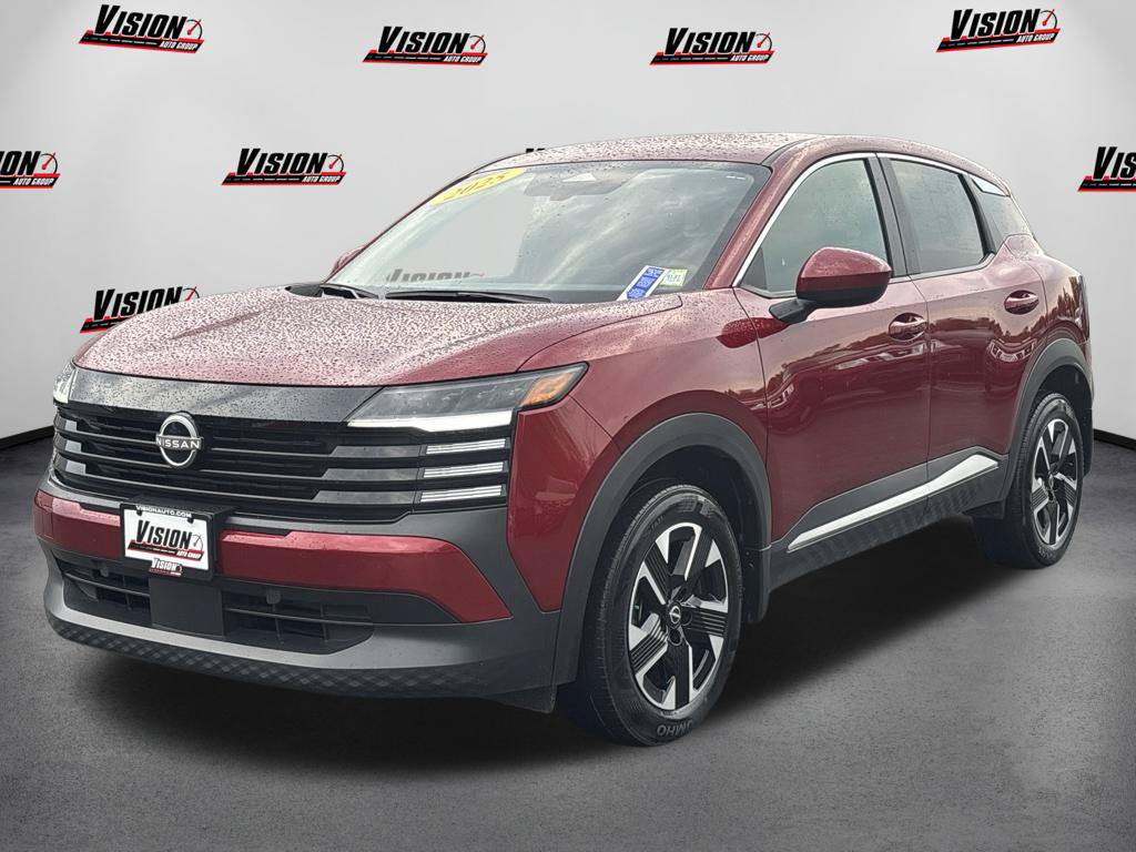 Used 2025 Nissan Kicks SV AWD/4WD image 1