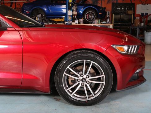 Used 2016 Ford Mustang Premium image 8