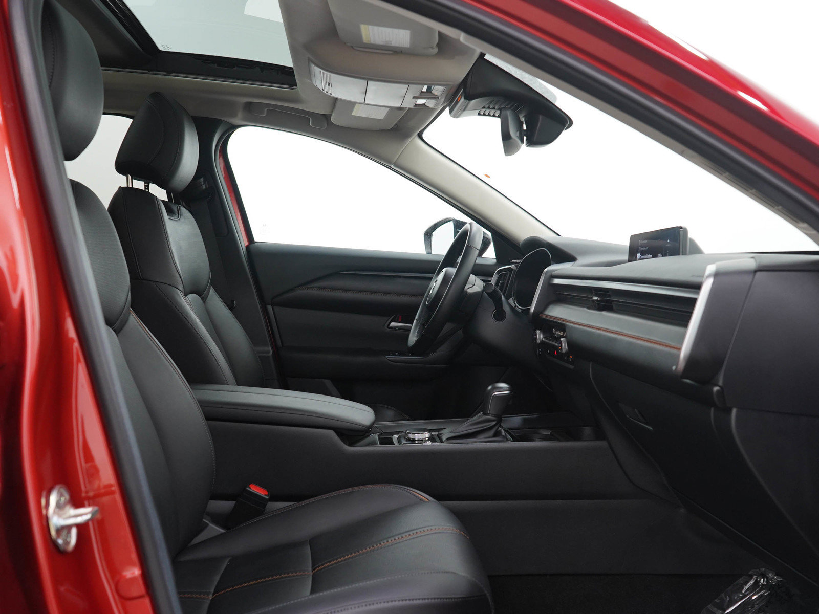 Used 2025 MAZDA CX-50 AWD 2.5 Hybrid w/ Premium Pkg image 13