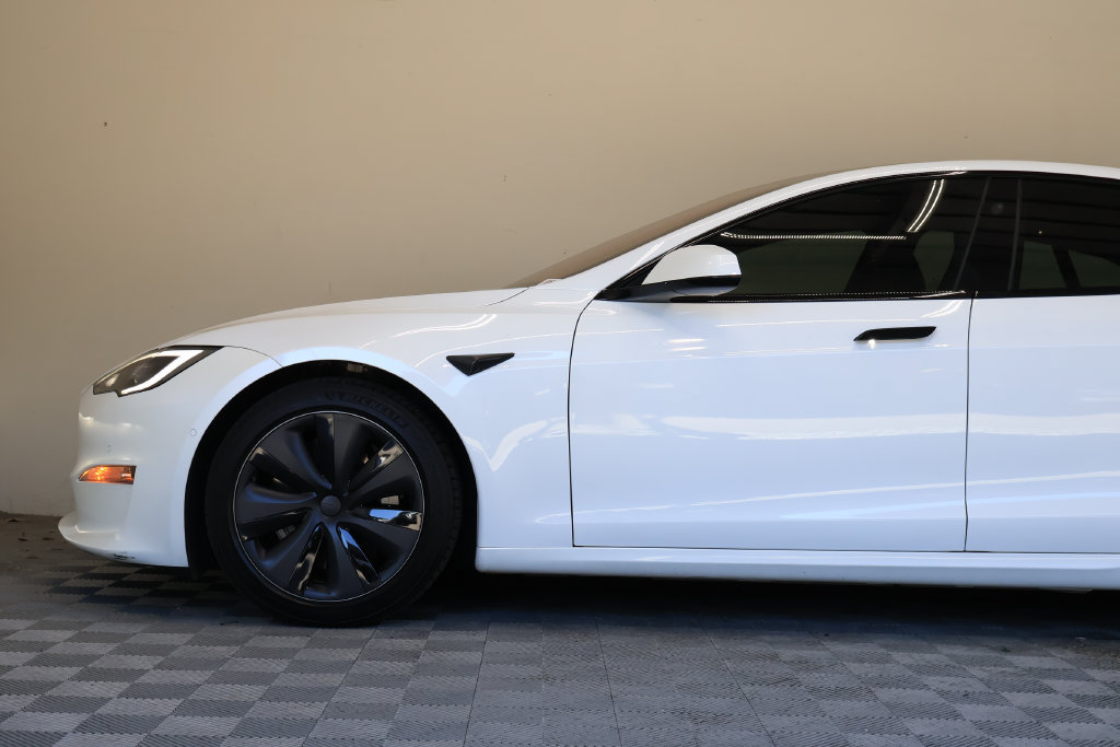 Used 2022 Tesla Model S AWD/4WD image 8