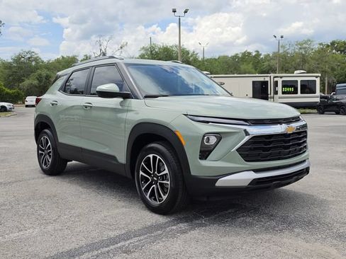 New 2026 Chevrolet TrailBlazer LT w/ Convenience Package AWD/4WD image 7
