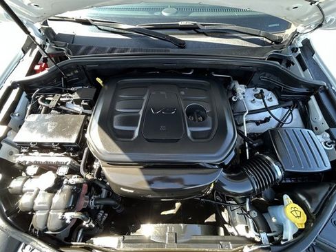 Used 2019 Jeep Grand Cherokee Overland image 2