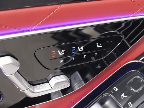 Used 2022 Mercedes-Benz S 500 4MATIC image 32