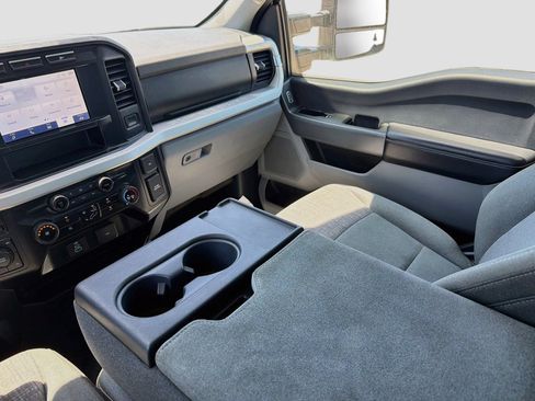 Used 2024 Ford F250 XLT AWD/4WD image 22