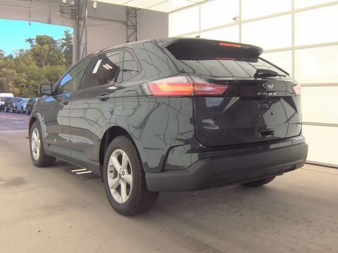 Used 2023 Ford Edge SE AWD/4WD image 4