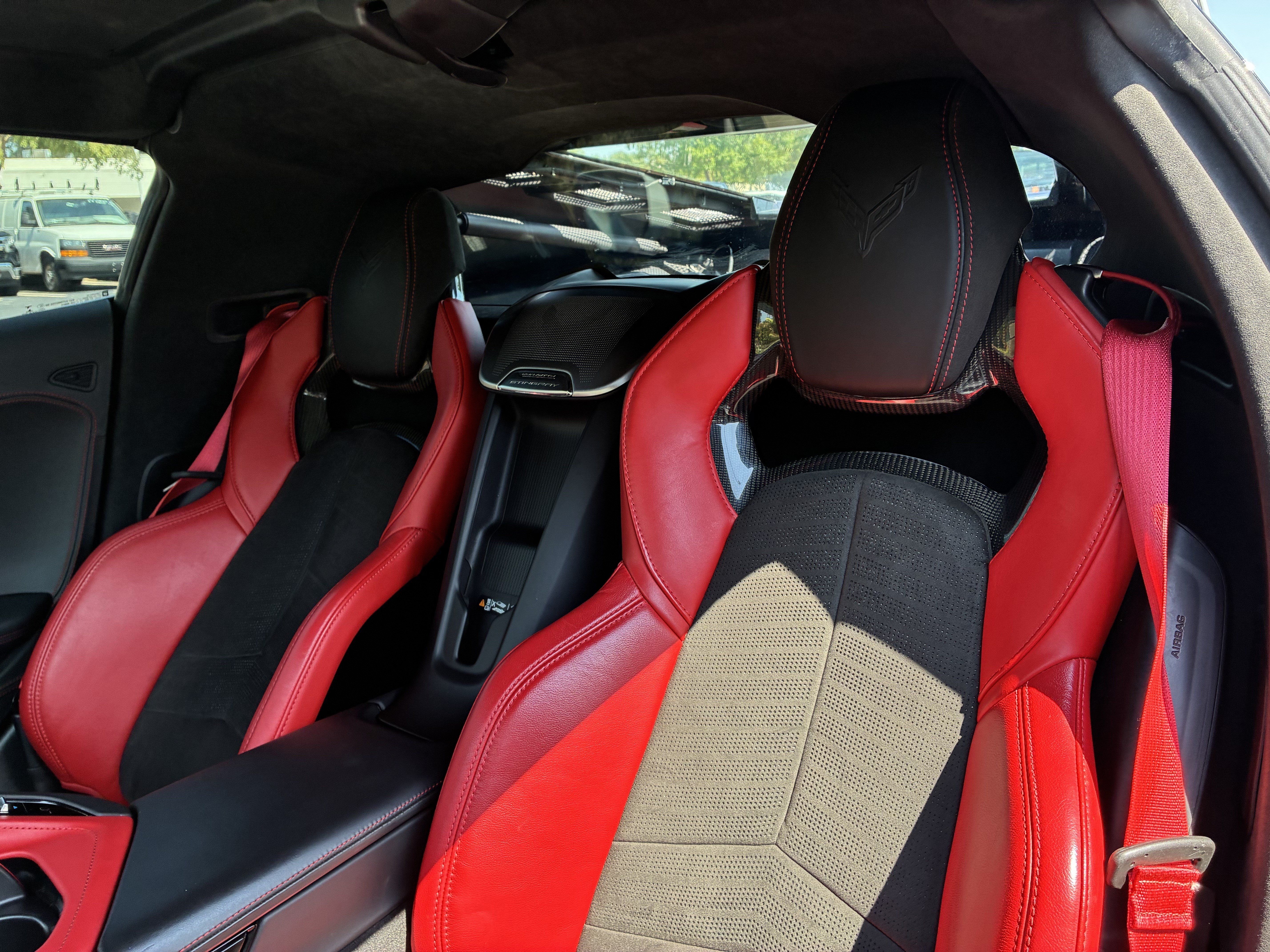 Used 2021 Chevrolet Corvette Stingray Premium Cpe w/ Z51 Performance Package RWD image 13
