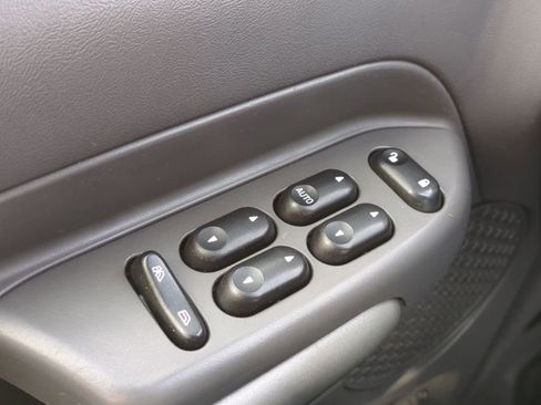 Used 2001 Ford Explorer Sport Trac 4x4 image 27