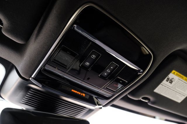 New 2026 Land Rover Range Rover Sport Dynamic SE AWD/4WD image 33