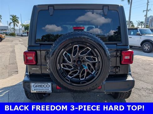 Used 2018 Jeep Wrangler Unlimited Sport S image 10