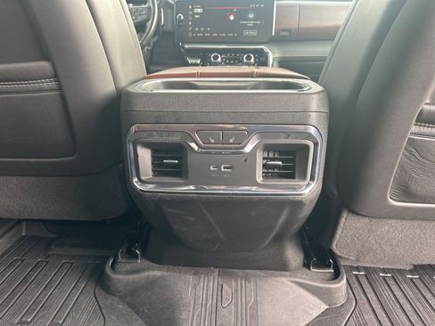 Used 2024 GMC Sierra 2500 Denali Ultimate image 24