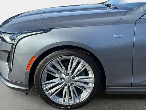 Used 2021 Cadillac CT4 Premium Luxury image 30