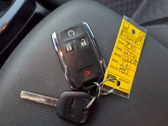 Used 2015 Chevrolet Colorado Z71 AWD/4WD image 25