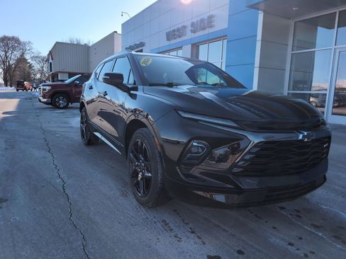 Used 2024 Chevrolet Blazer RS image 2