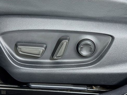 Used 2024 Toyota Camry SE w/ Cold Weather Package image 18