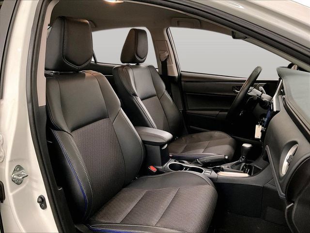 Used 2018 Toyota Corolla SE w/ Body Protection Package FWD image 7