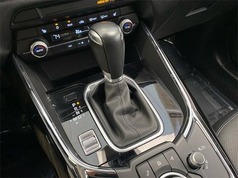 Used 2022 MAZDA CX-9 Touring image 19