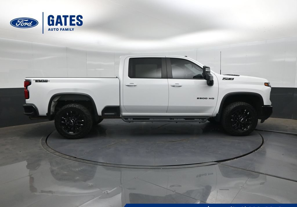 Used 2025 Chevrolet Silverado 2500 LT w/ Trail Boss Package AWD/4WD image 3