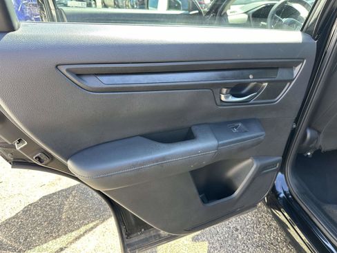 Used 2023 Honda CR-V LX image 17