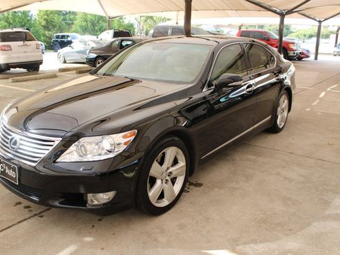 Used 2012 Lexus LS 460 image 3