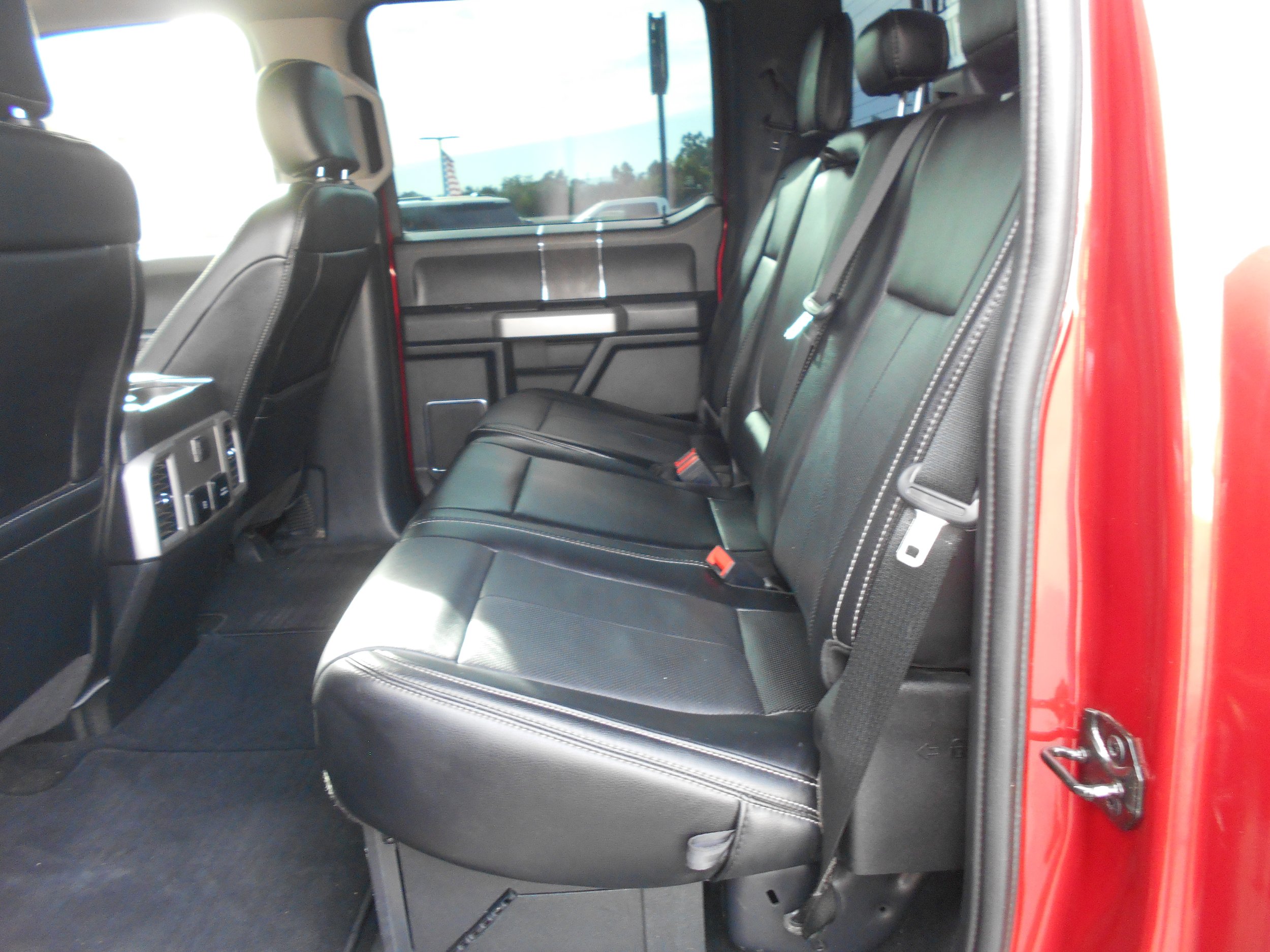 Certified 2020 Ford F350 Lariat w/ Lariat Ultimate Package AWD/4WD image 11