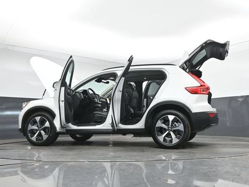 New 2026 Volvo XC40 B5 Plus w/ Climate Package AWD/4WD image 56