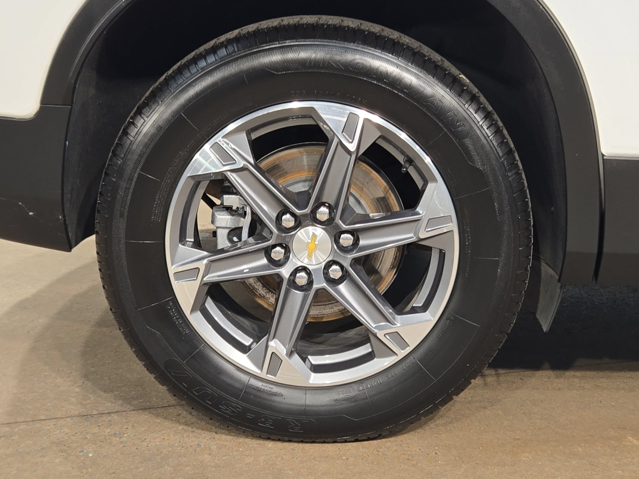Used 2025 Chevrolet Blazer LT AWD/4WD image 17