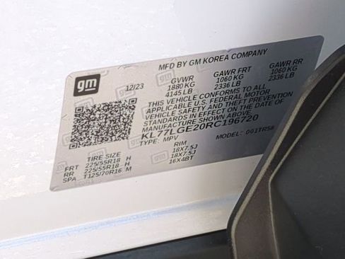 Used 2024 Chevrolet Trax RS w/ Driver Confidence Package FWD image 35