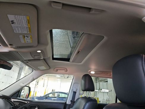 Used 2022 INFINITI QX80 Luxe w/ Cargo Package image 8