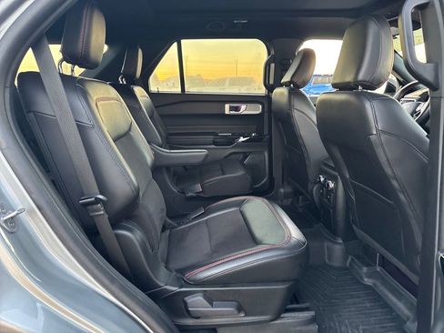 Used 2023 Ford Explorer ST-Line w/ Class IV Trailer Tow Package image 14