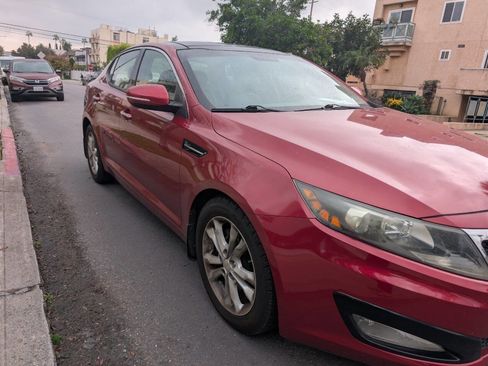 Used 2013 Kia Optima EX w/ Premium Pkg image 3