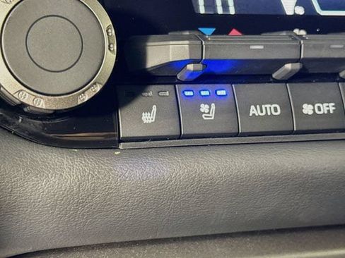 New 2026 Toyota Sequoia Platinum AWD/4WD image 19
